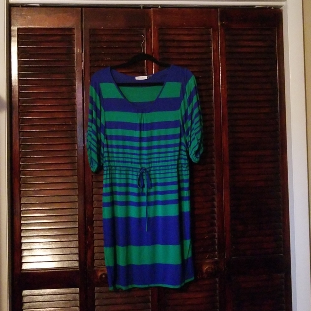 Dress - Picture 3 of 6